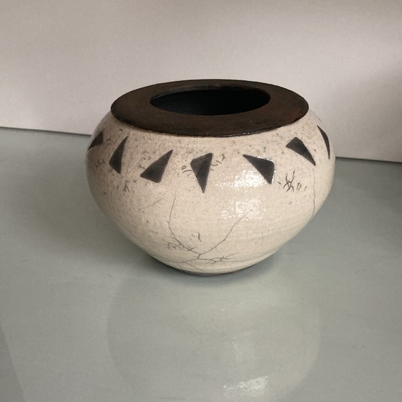 Unique Vintage Pottery - Picture 10 of 11